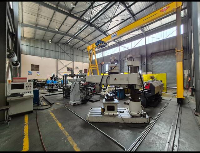 1,062M² FACTORY FOR SALE IN APEX